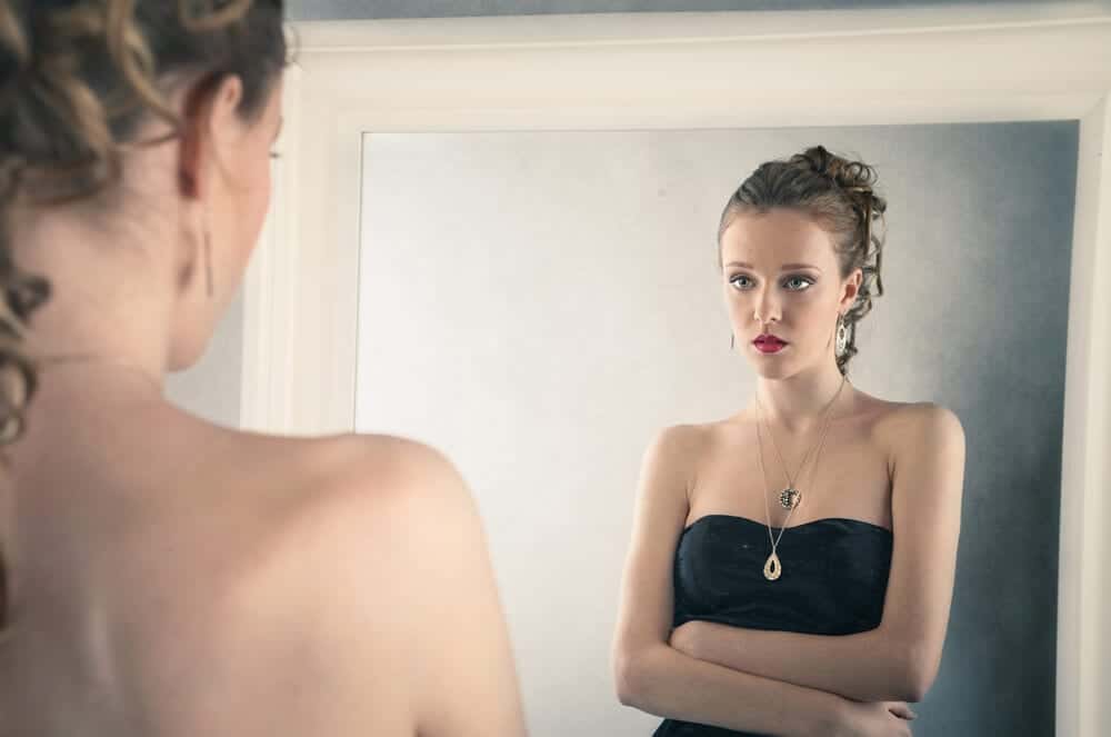 Body Dysmorphia: When The Mirror Lies