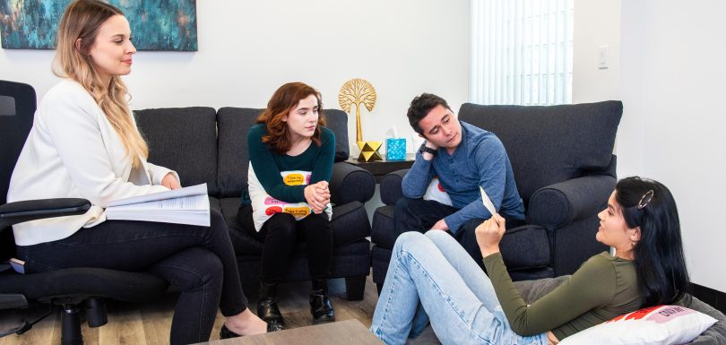 mental health group therapy session in Los Angeles