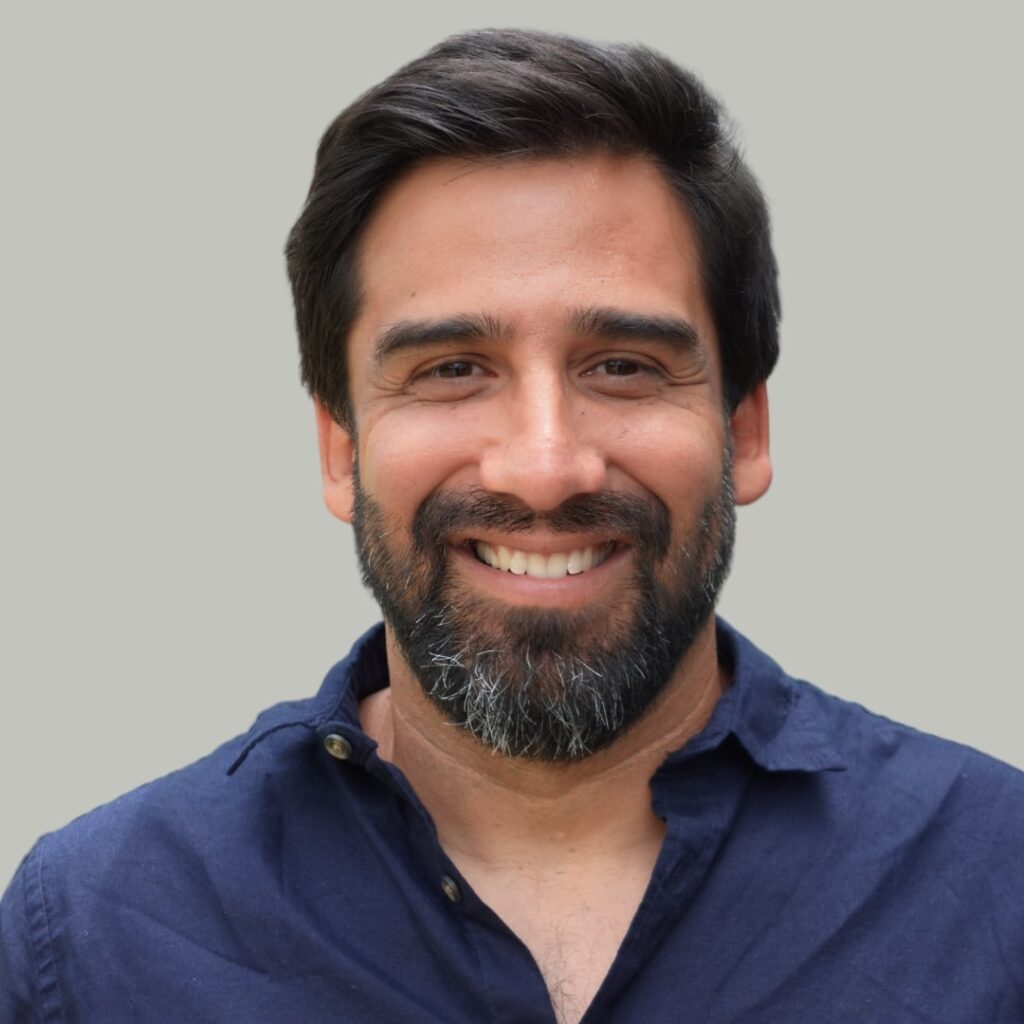 Jorge Villanueva - Music Therapist