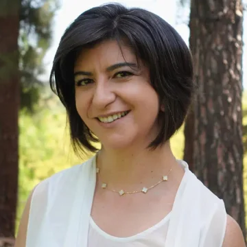 Narine Babikian