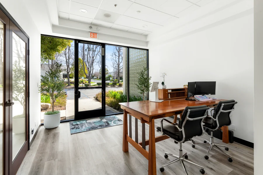 Reception and entrance at The Meadowglade outpatient clinic